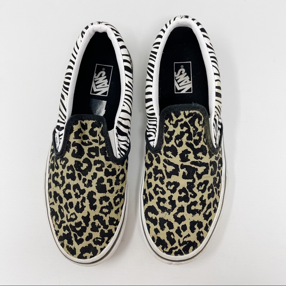 Vans Animal Print Classic Slip On Sneakers Size 5.5 - Picture 3 of 9